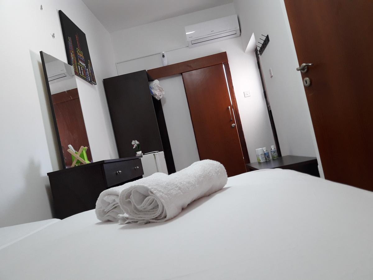 Marina'S Rooms Xrisopolitissa Larnaca Bilik gambar